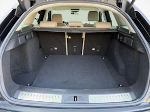 https://vehicle.imgix.net/4426735/fa0ad658-847a-44bd-ab19-4e06cc37e9ac.jpg