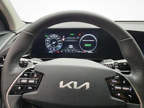 https://vehicle.imgix.net/4426766/ee3608d4-dbf1-4cdf-944e-6a7b48215f54.jpg
