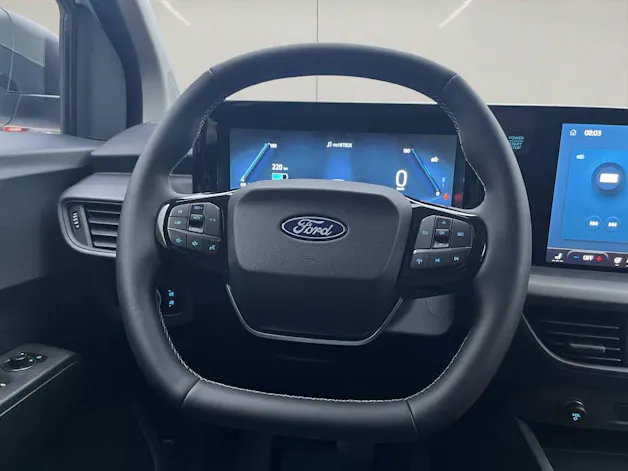 Ford E-Transit Courier Van Trend