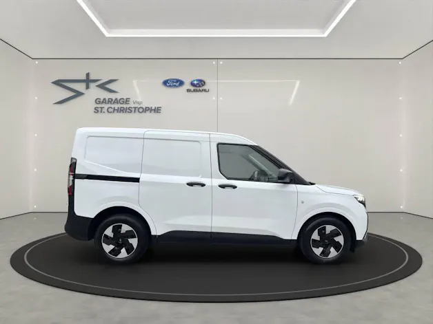Ford E-Transit Courier Van Trend