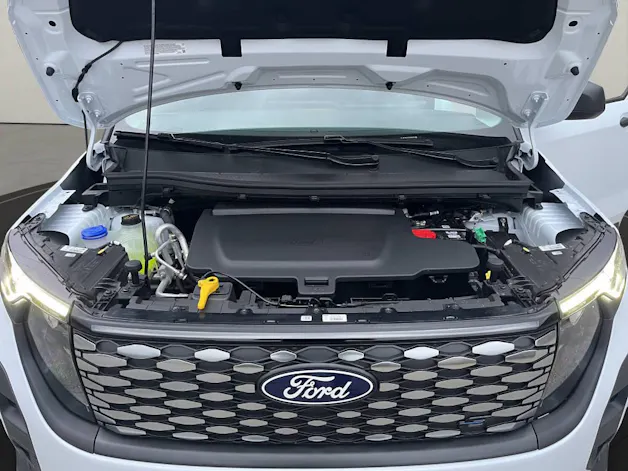 Ford E-Transit Courier Van Trend