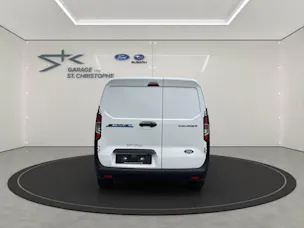 FORD E-Transit Courier Van Trend