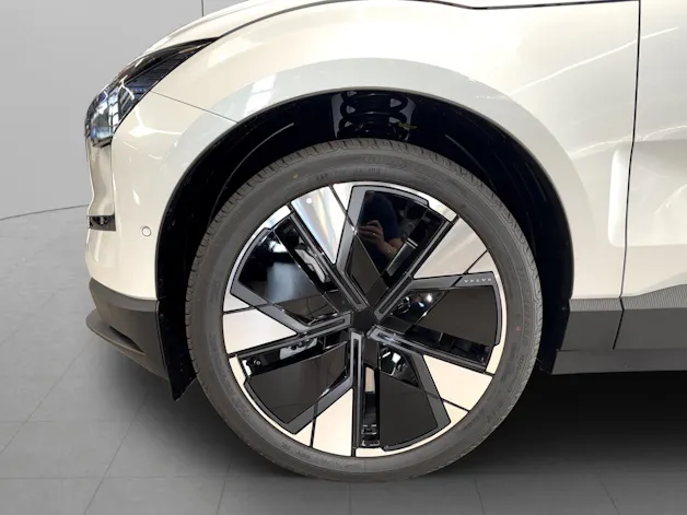 Volvo EX30 E60 Twin Ultra Performance AWD