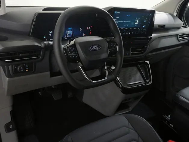 Ford Tourneo Custom L2 2.5 Plug-in-Hybrid Titanium X