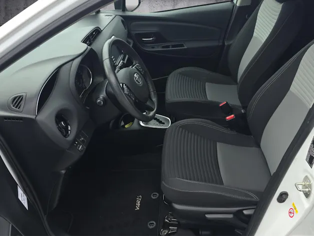 Toyota Yaris 1.5 VVT-i HSD Trend