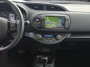 Toyota Yaris 1.5 VVT-i HSD Trend