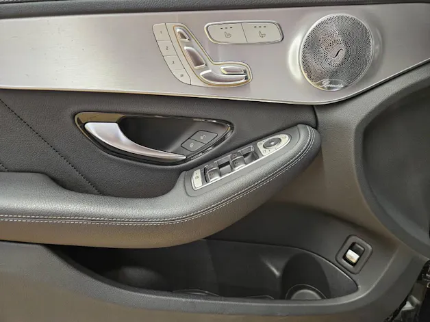 MERCEDES-BENZ C 300 d 4Matic AMG Line Kombi
