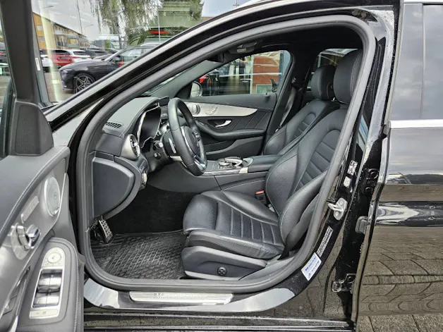 Mercedes-Benz C 300 d 4Matic AMG Line Kombi