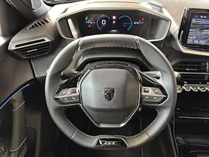 PEUGEOT 2008 1.2 Hybrid 145 GT Exclusive