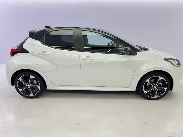 Toyota Yaris 1.5 VVT-i HSD Premium