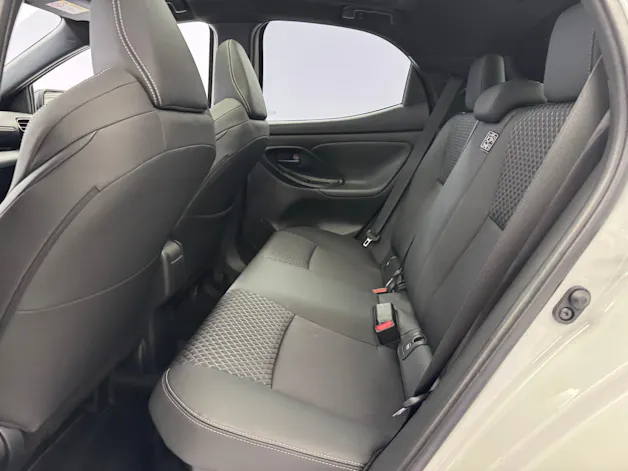 Toyota Yaris 1.5 VVT-i HSD Premium