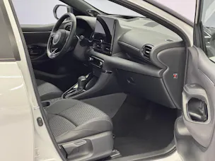 Toyota Yaris 1.5 VVT-i HSD Premium