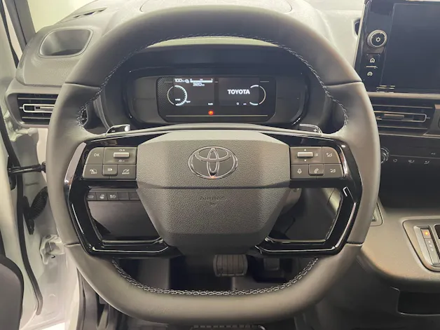 Toyota PROACE CITY Van L1 52KWh Active