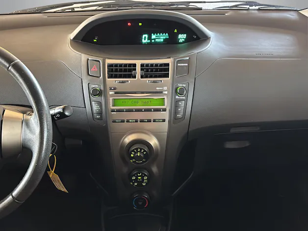 Toyota Yaris 1.33 VVT-i Linea Luna