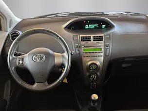 Toyota Yaris 1.33 VVT-i Linea Luna
