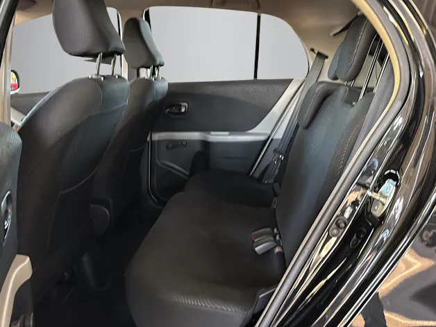 Toyota Yaris 1.33 VVT-i Linea Luna