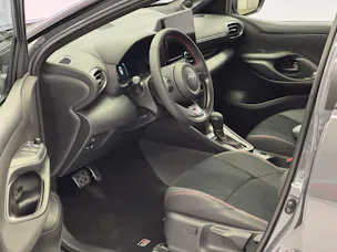 Toyota Yaris 1.5 VVT-i HSD GR Sport