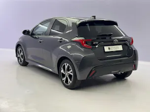 Toyota Yaris 1.5 VVT-i HSD Trend