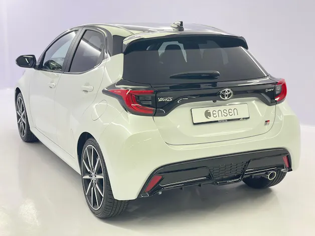 Toyota Yaris 1.5 VVT-i HSD GR Sport