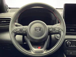 Toyota Yaris 1.5 VVT-i HSD GR Sport