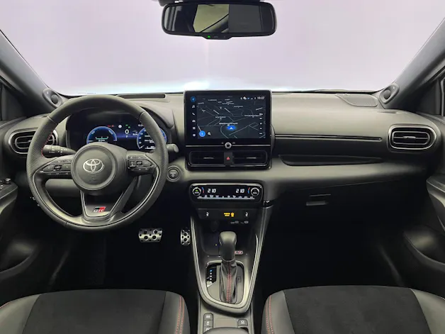 Toyota Yaris 1.5 VVT-i HSD GR Sport