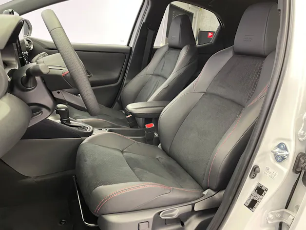 Toyota Yaris 1.5 VVT-i HSD GR Sport