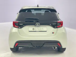 Toyota Yaris 1.5 VVT-i HSD GR Sport