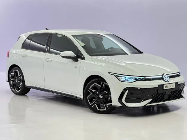 VW Golf VIII 1.5 eTSI R-Line DSG