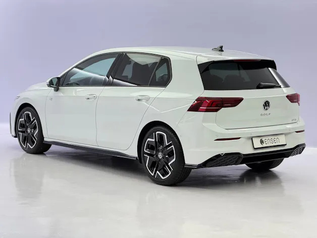 VW Golf VIII 1.5 eTSI R-Line DSG