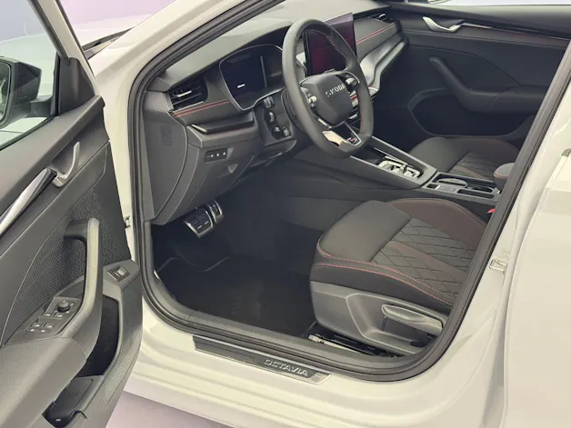 Škoda Octavia Combi 2.0 TSI RS DSG