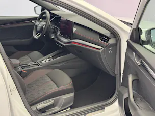 SKODA Octavia Combi 2.0 TSI RS DSG