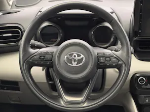 Toyota Yaris 1.5 VVT-i HSD Premium