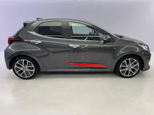 Toyota Yaris 1.5 VVT-i HSD Premium
