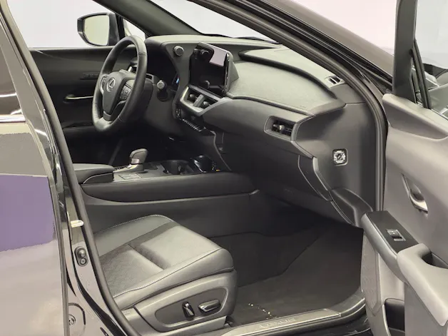 Lexus UX 300h Excellence AWD