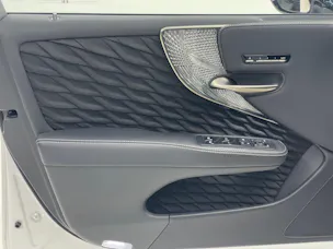 Lexus LS 500h Excellence AWD