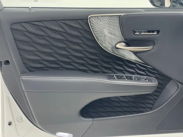 Lexus LS 500h Excellence AWD