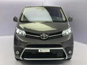 Toyota PROACE Verso L1 2.0 D Trend