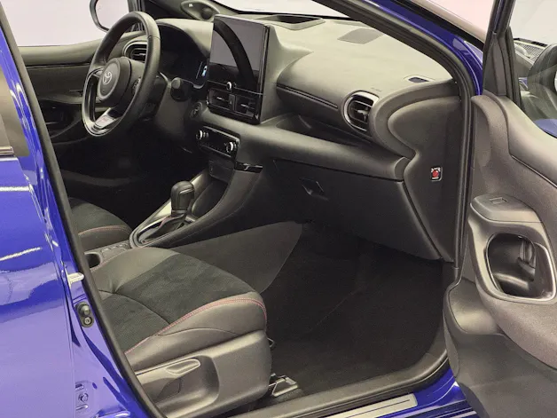Toyota Yaris 1.5 VVT-i HSD GR Sport