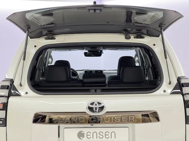 Toyota Land Cruiser 2.8 D 230 Invincible AWD