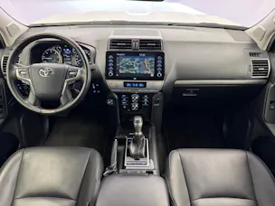 Toyota Land Cruiser 2.8 D 230 Invincible AWD