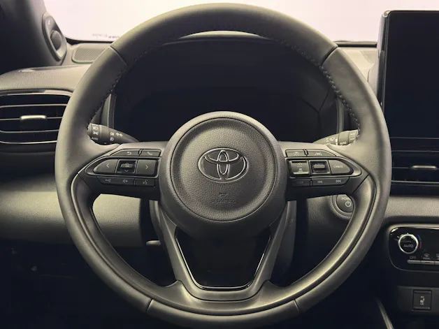 Toyota Yaris 1.5 VVT-i HSD Premium