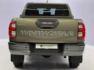 Toyota Hilux Double Cab.-Pick-up 2.8 D-4D MHEV 204 Invincible 4x4