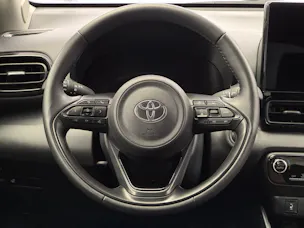 Toyota Yaris 1.5 VVT-i HSD Trend
