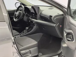 Toyota Yaris 1.5 VVT-i HSD Trend