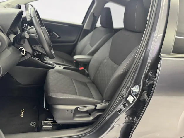 Toyota Yaris 1.5 VVT-i HSD Trend
