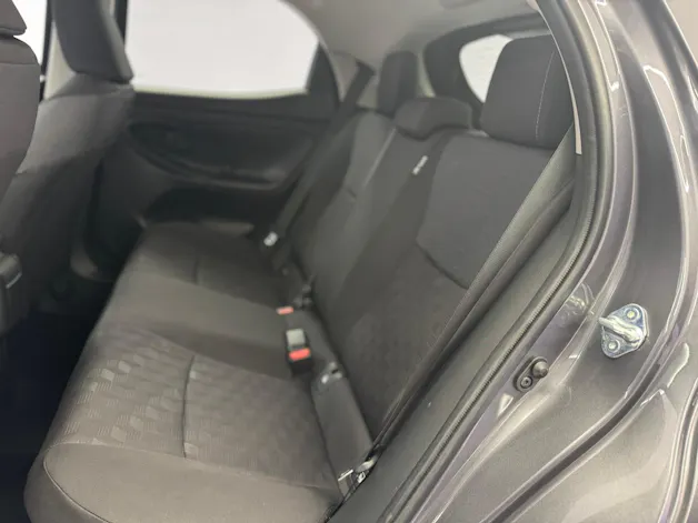 Toyota Yaris 1.5 VVT-i HSD Trend