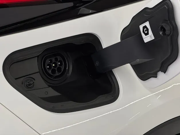 Toyota C-HR 2.0 PHEV Swiss Edition