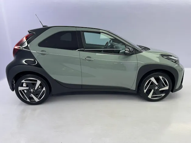 Toyota Aygo X 1.5 VVT-i HSD Style