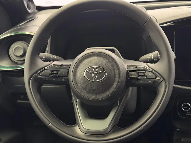 Toyota Aygo X 1.5 VVT-i HSD Style