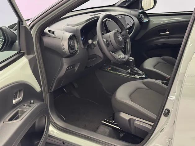 Toyota Aygo X 1.5 VVT-i HSD Style